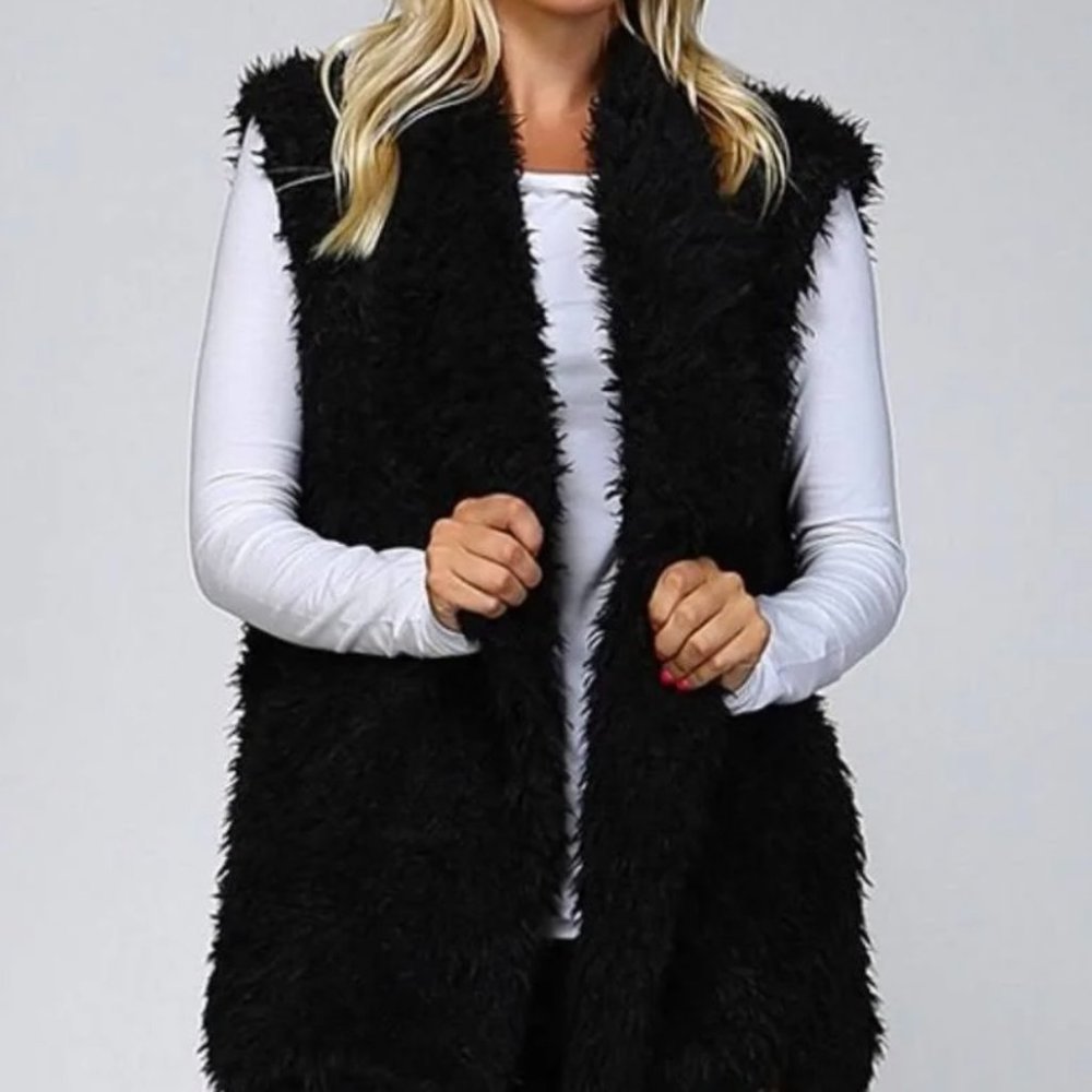 Listicle Faux Fur Vest